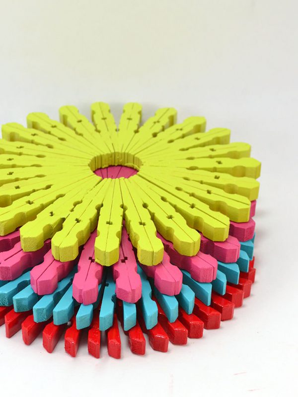 olorful Clothespin Trivet