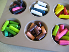 chunky-crayons-mini-tin.jpg