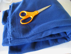 fabric-scissorsno-sew-fleece-017.jpg
