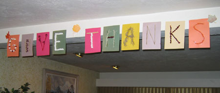 give-thanks-banner.<span class=