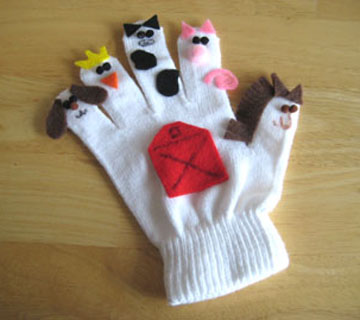 front-newwaiting-winter-glove-puppets-021.jpg