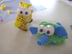 kids-animals-playdough-colors-054.jpg