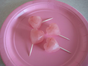 pink-plate-heart-ice-pops-012.jpg