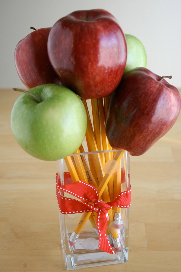 Apple and Pencil Bouquet for Teacher Gift