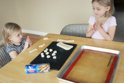 Baking a Christmas Wreath