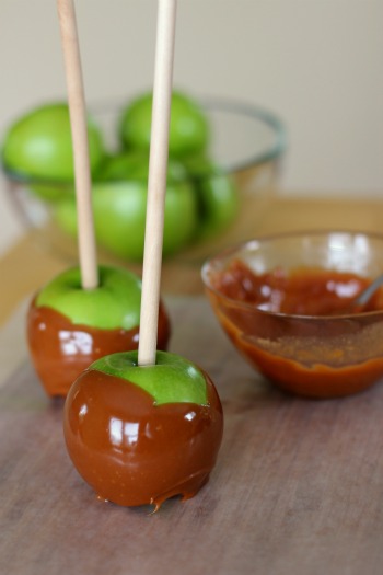 Caramel Dipped Apples