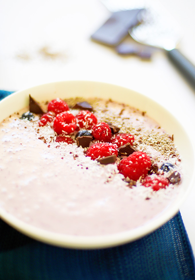 Chia Seed Berry Coconut Smoothie Bowl