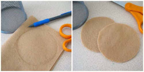 Crafting Felt Sugar Cookies @makeandtakes.com