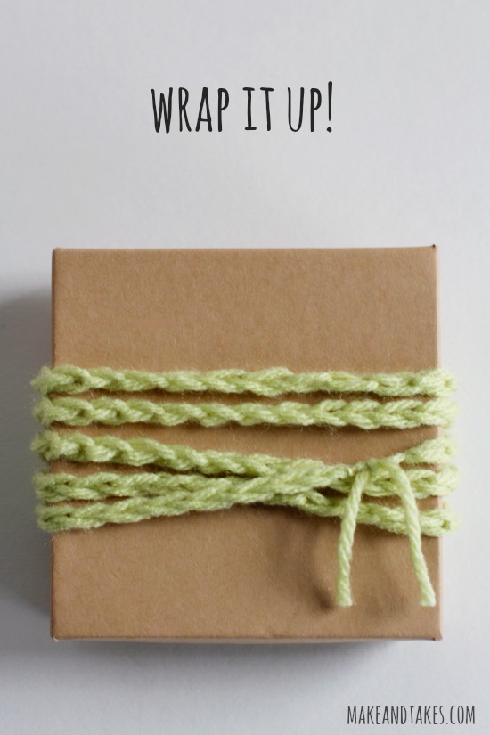 Crochet Chain Stitch Ribbon @makeandtakes.com #crochetaday