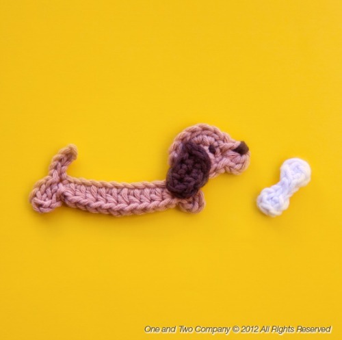 Crochet Dog Applique from oneandtwocompany.com