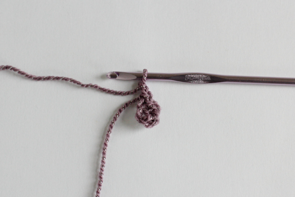 Crochet Heart Chain Ribbon Tutorial 3
