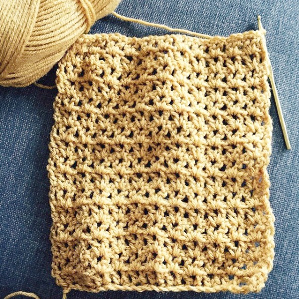 Crochet V-Stitch Pattern for a Winter Cowl