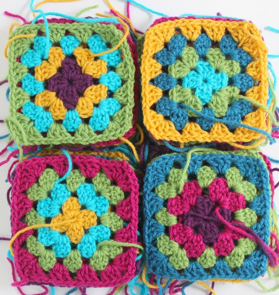 Crocheting a Granny Square Blanket makeandtakes.com