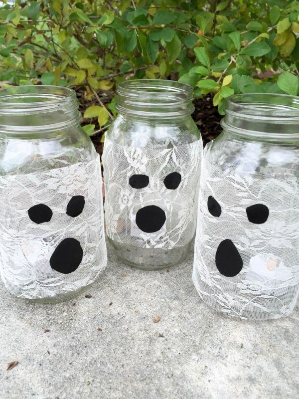 Easy DIY Mason Jar Luminaries