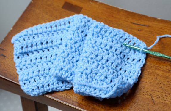 Double Crochet Blanket for a Baby 