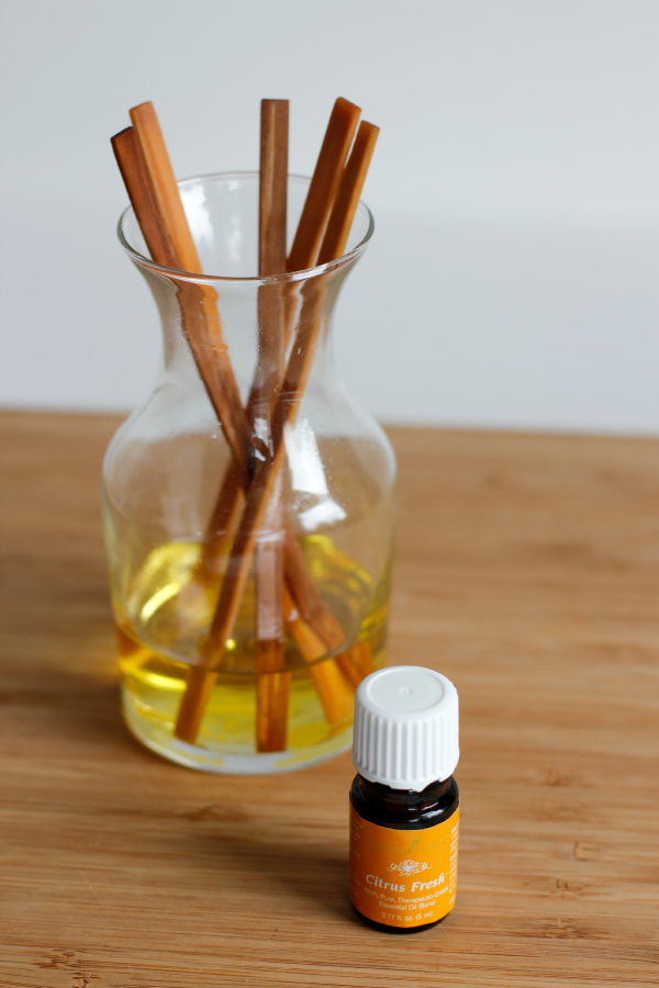 Essential Oil DIY Reed Diffuser