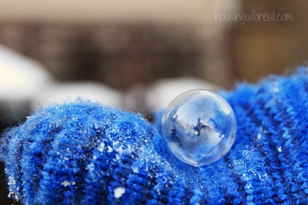 Frozen Bubbles to Make in Winter