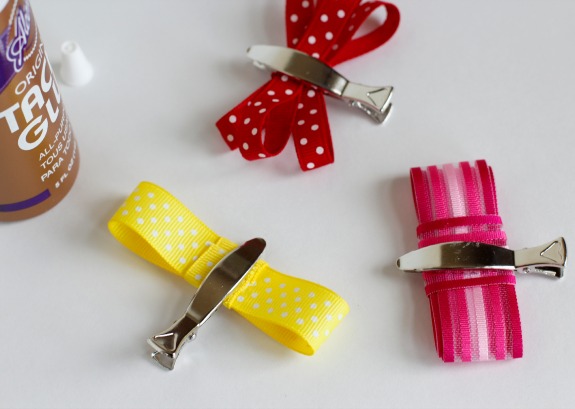 Gluing and Drying Hair Bows with Clips