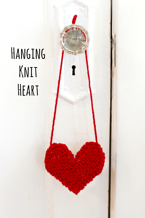 Hanging-Knit-Heart-Pattern