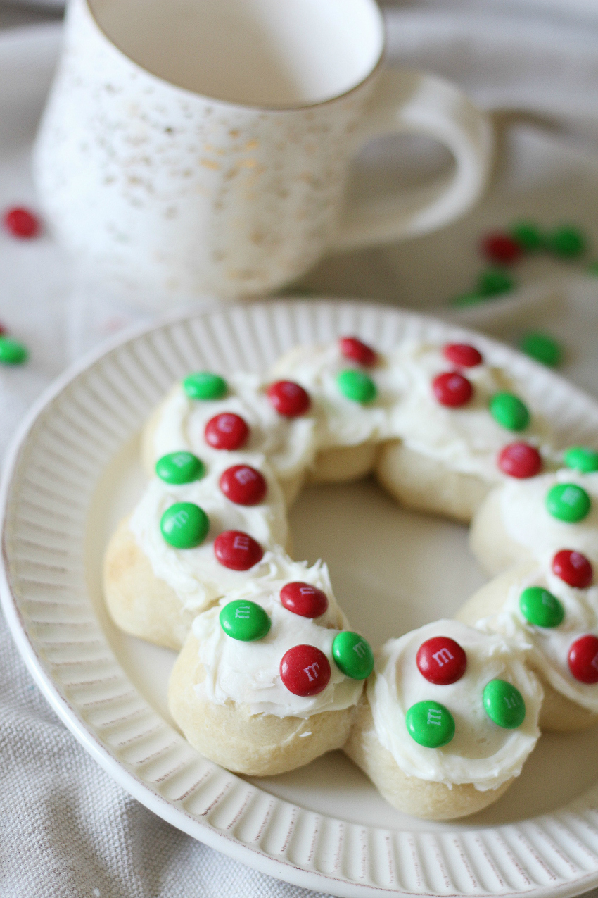 How to Bake up a Sweet Bread Christmas Wreath