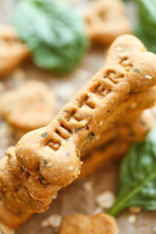 Spinach, Carrot and Zucchini Dog Treats