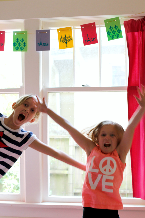 Kids Bedroom Airbrushed Paper Banner