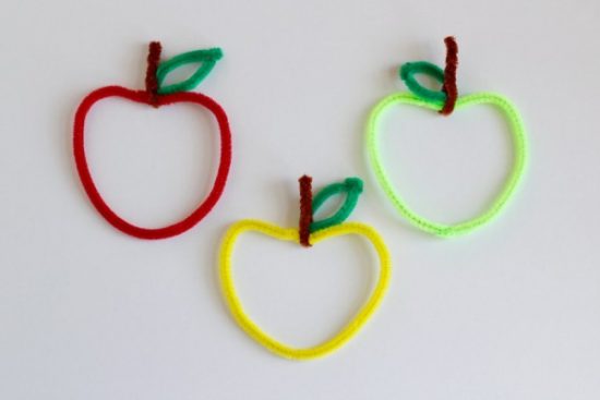 Pipe Cleaner Apple Craft
