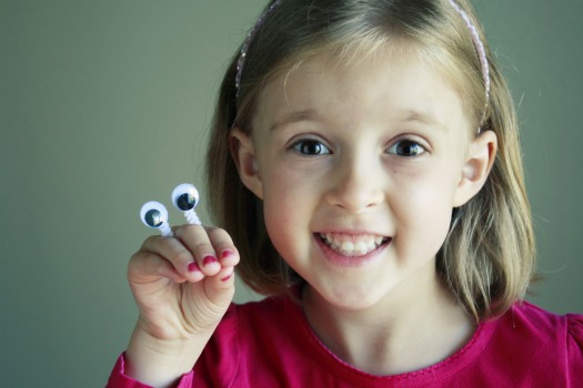 easy crafts for kids: eye-popping fun with a googly eye finger puppe
