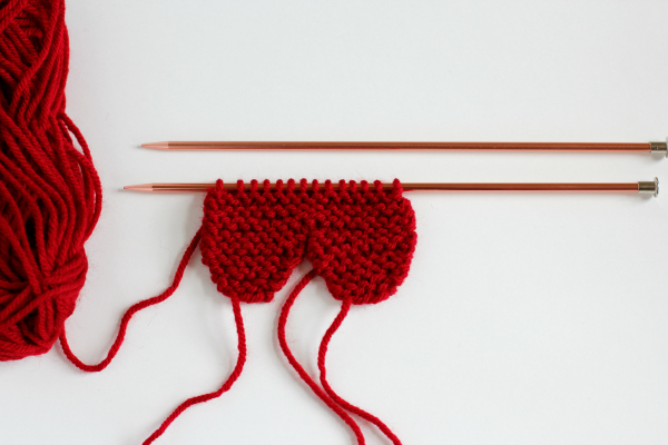 Knitting-a-Red-Heart