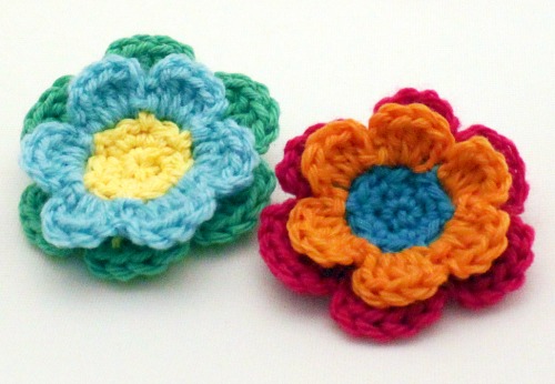 Leaves and Flowers Crochet Pattern by mamachee.com