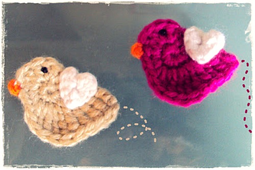 Love Bird Crochet Applique Pattern from damnitjanetletscrochet.blogspot.com