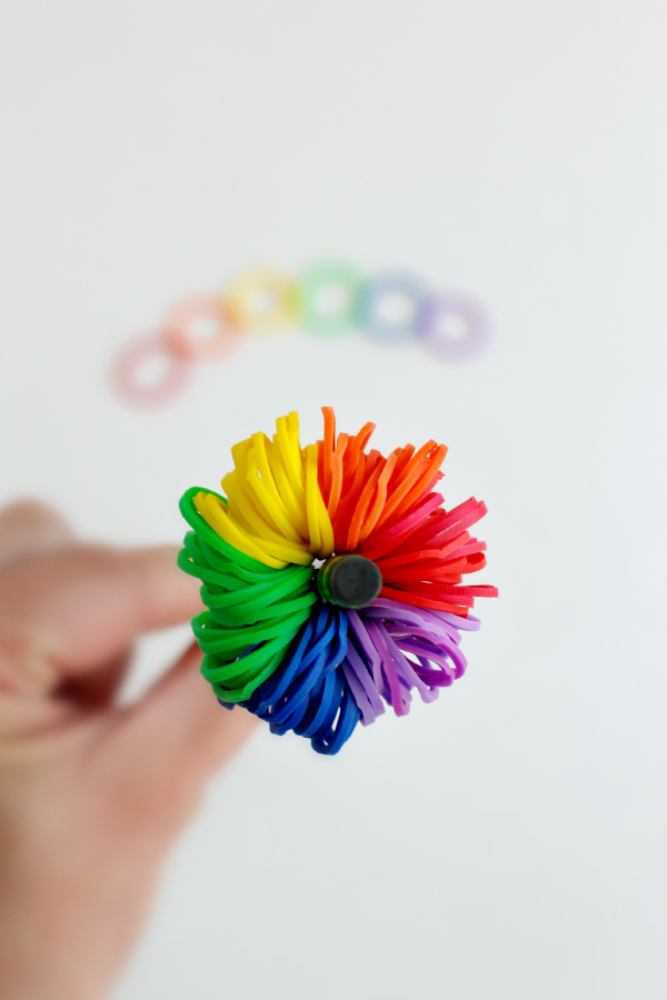 Make Rainbow Loom Pom Pom Pencil Toppers