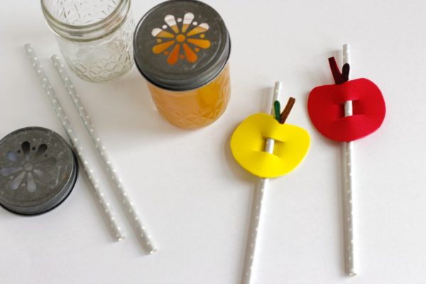 Making Apple Shaped Straw Buddies for Fall