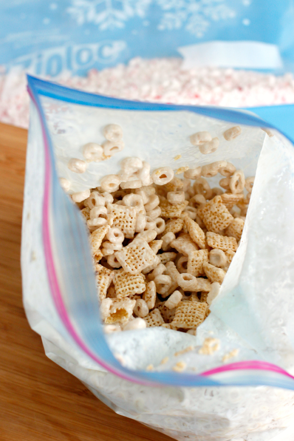 Mix Up a Muddy Buddies Treat