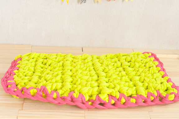 Neon Crochet Summer Clutch from T-shirt Yarn by Francine Clouden for Make & Takes-14