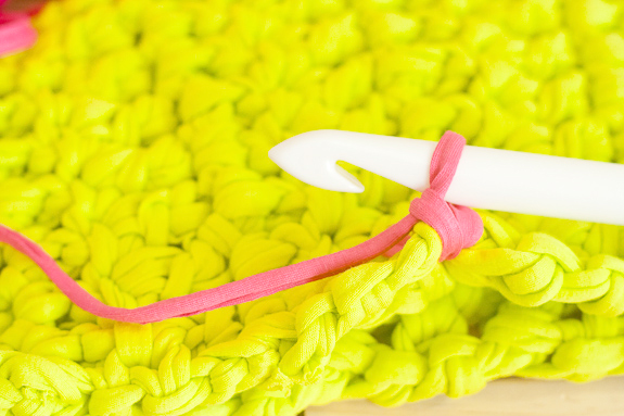 Neon Crochet Summer Clutch from T-shirt Yarn by Francine Clouden for Make & Takes-16