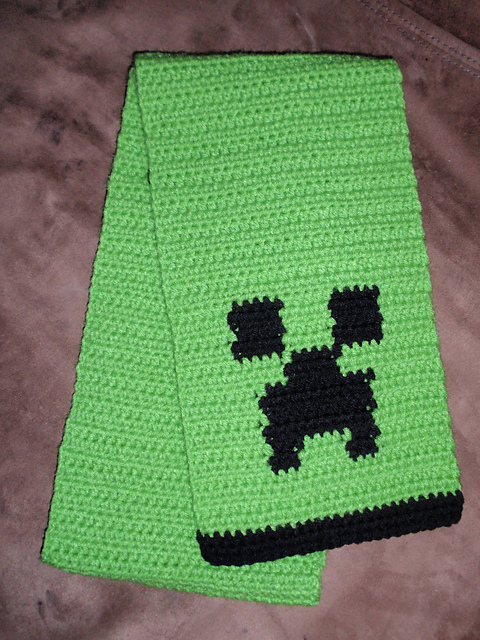 Creeper Scarf