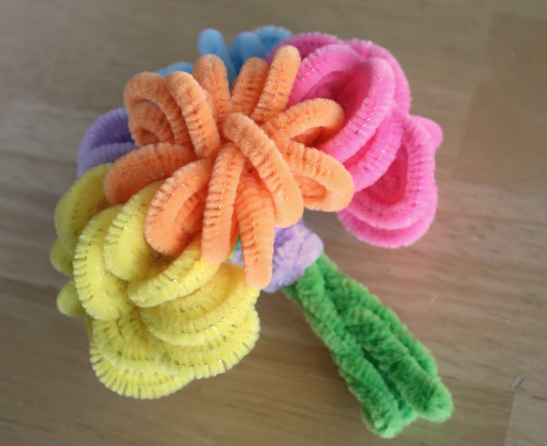 Pipe Cleaner Bouquet for Mother's Day