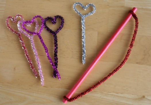 Pipe Cleaner Bow and Heart Arrow