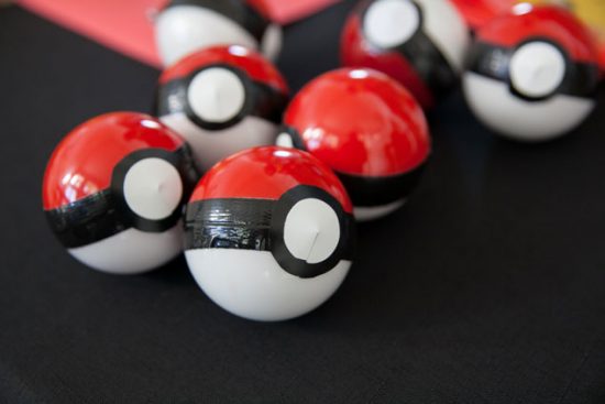 DIY Pokéball Party Favor