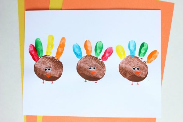 potato print turkey craft for Thanksgiving 