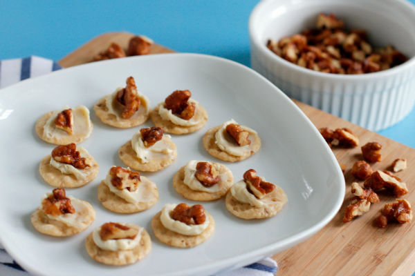 Rice Crackers with Cheese and Candied Walnuts
