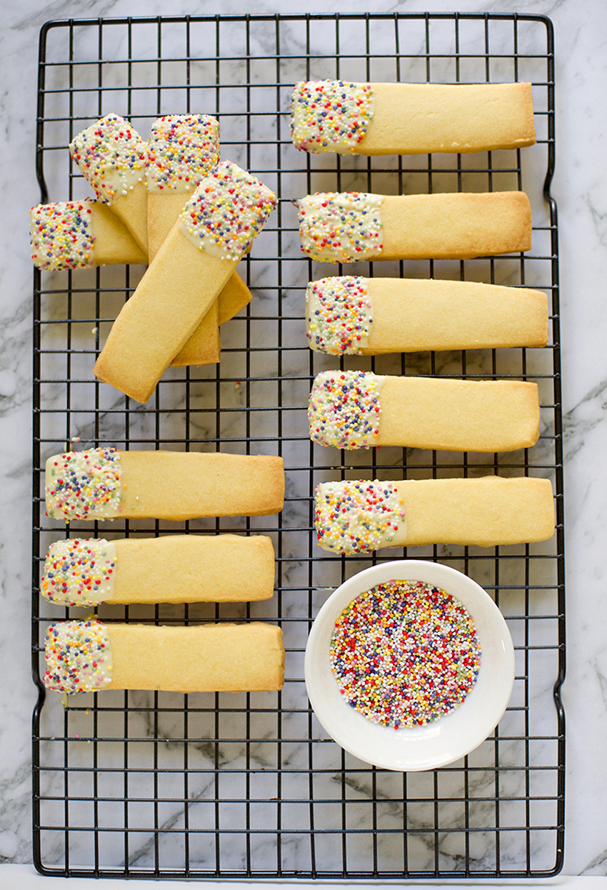 Shortbread Cookie Sticks Dipped in White Chocolate Recipe