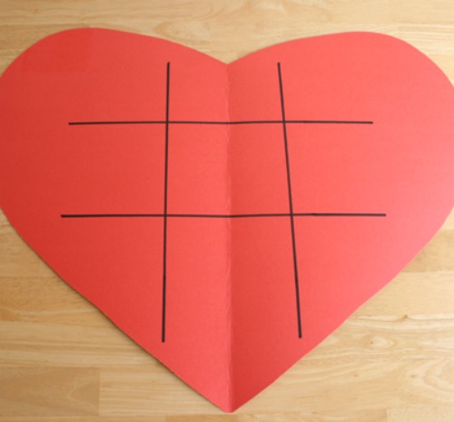 Tic Tac Heart Poster for Kid's Games @makeandtakes.com
