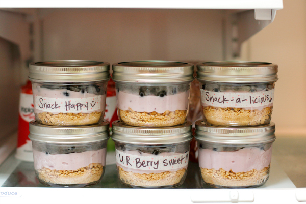 Yogurt & Graham Cracker Mason Jar Snacks - Make and Takes