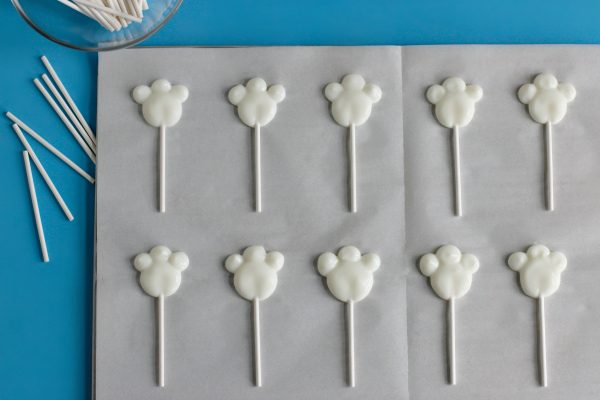 Yogurt Paw Print Pops