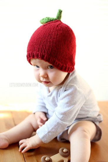 apple_hat_baby_knitting_pattern_03_littleredwindow