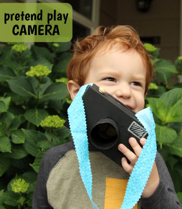 Craft a simple cardboard camera for pretend play