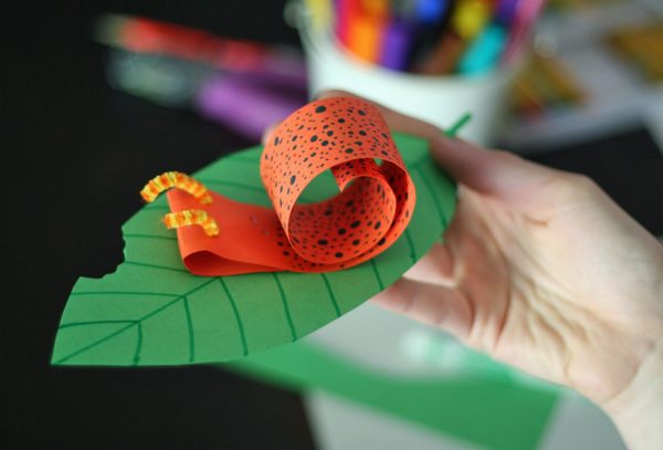 Coiled paper snail craft for kids