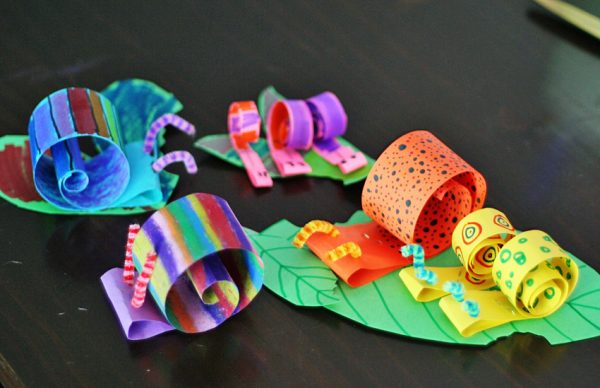 Crafting coiled paper snails